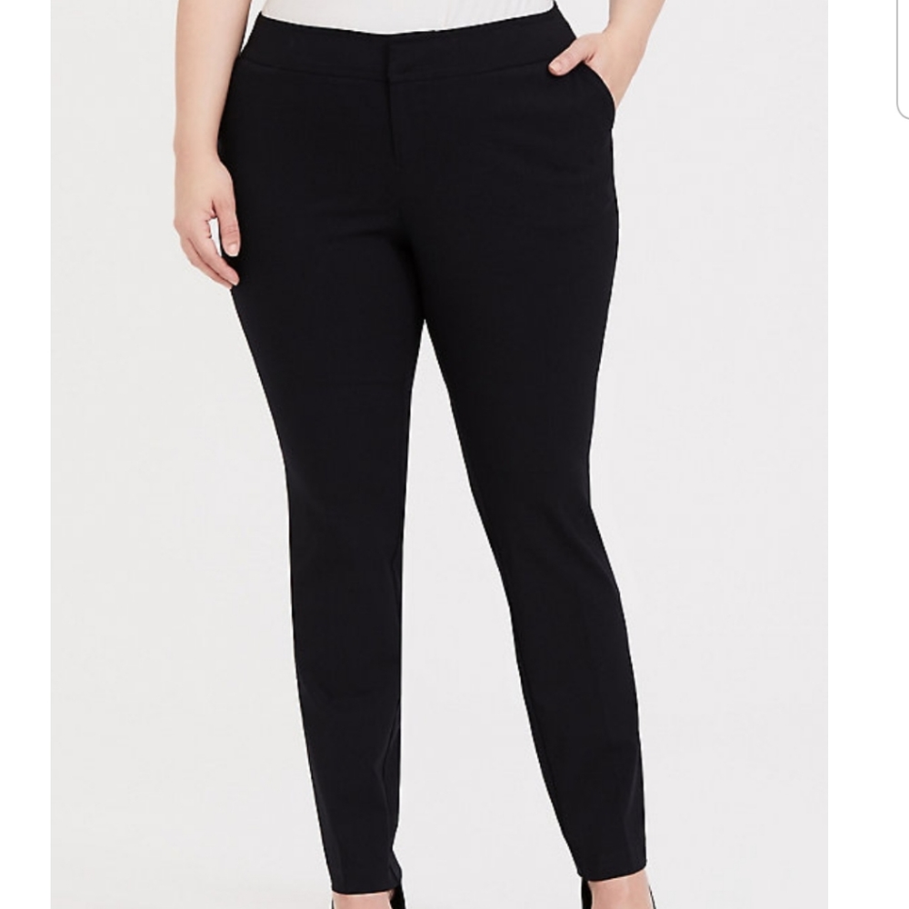 Torrid black dress pants skinny leg size 3